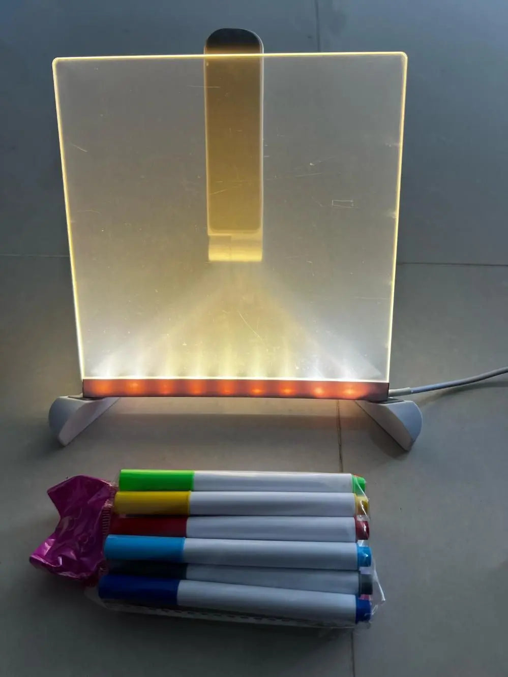 3D LED Light Glass Acrylic Writing Pad with 12 Pens | USB Message Board | Night Light Table Lamp y17902-r9