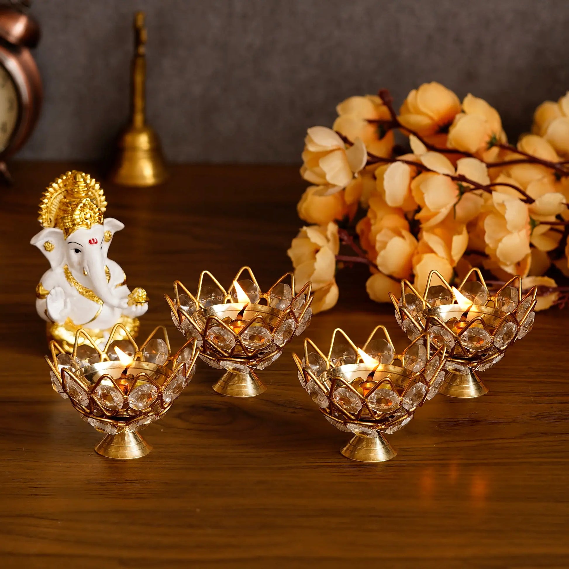 eCraftIndia Set of 4 Lotus Shape Crystal Tea Light Holders | Decorative Candle Holder | Home Décor y17902-r9